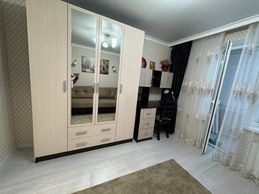 Сдам многокомнатную квартиру, им. Воровского ул, 95, Краснодар г