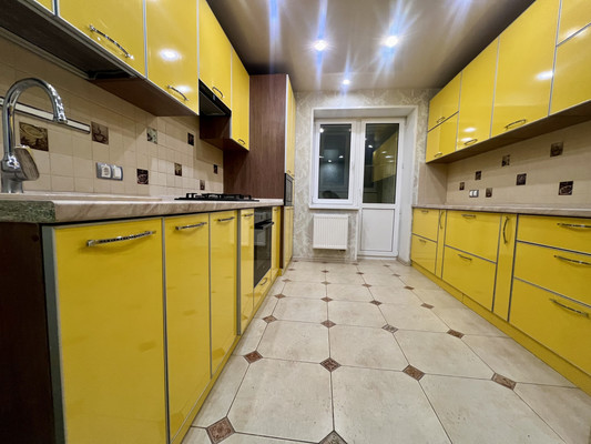 Продам трехкомнатную (3-комн.) квартиру, Крупской ул, 5к5, Рязань г