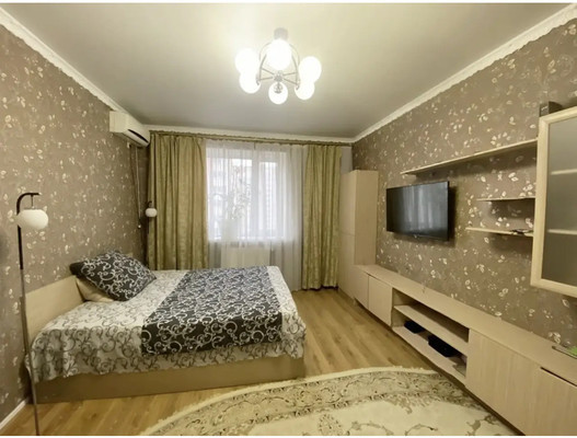 Продам двухкомнатную (2-комн.) квартиру, Восточно-Кругликовская ул, 28/2, Краснодар г