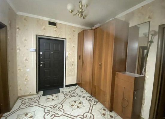 Продам двухкомнатную (2-комн.) квартиру, Восточно-Кругликовская ул, 28/2, Краснодар г