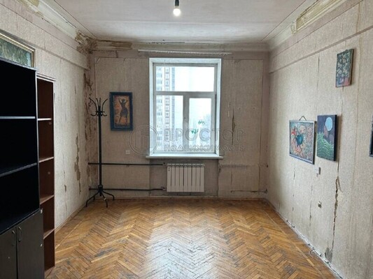 Продам трехкомнатную (3-комн.) квартиру, Трофимова ул, 31, Москва г