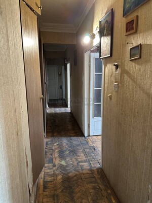 Продам трехкомнатную (3-комн.) квартиру, Трофимова ул, 31, Москва г