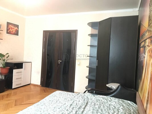 Продам трехкомнатную (3-комн.) квартиру, Керамический проезд, 71к1, Москва г