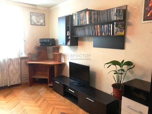 Продам трехкомнатную (3-комн.) квартиру, Керамический проезд, 71к1, Москва г