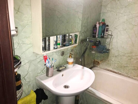 Продам трехкомнатную (3-комн.) квартиру, Керамический проезд, 71к1, Москва г