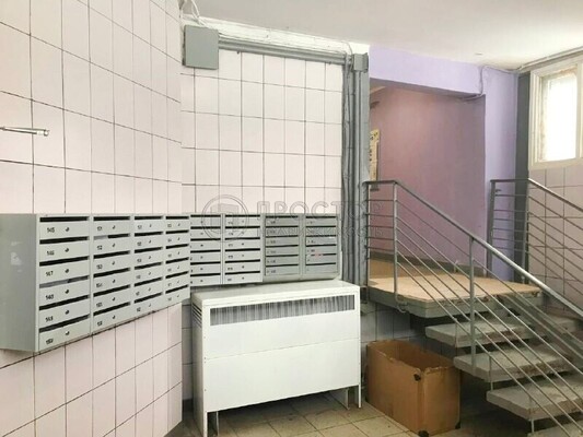 Продам трехкомнатную (3-комн.) квартиру, Керамический проезд, 71к1, Москва г