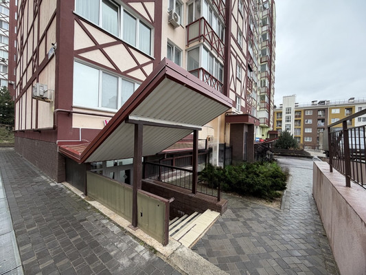 Продам коммерческое помещение 98 м2, Балаклавская ул, 135, Симферополь г