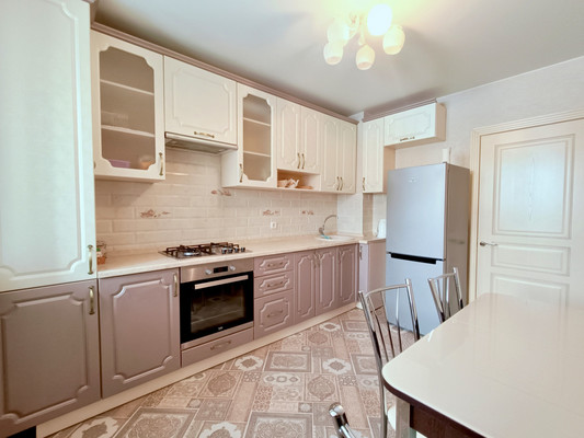 Продам однокомнатную (1-комн.) квартиру, Семчинская ул, 7к1, Рязань г