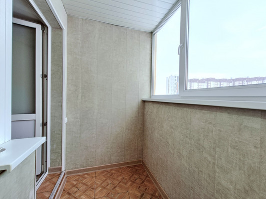 Продам однокомнатную (1-комн.) квартиру, Семчинская ул, 7к1, Рязань г