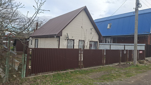 Продам участок 7,5 соток, ИЖС, Подгорный пер, Горячий Ключ г, 0 км от города