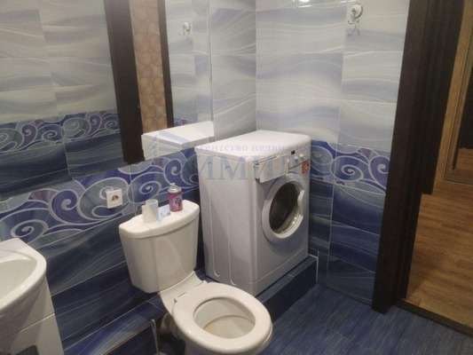 Сдам однокомнатную (1-комн.) квартиру, 40 лет Победы ул, 30Д, Красноярск г