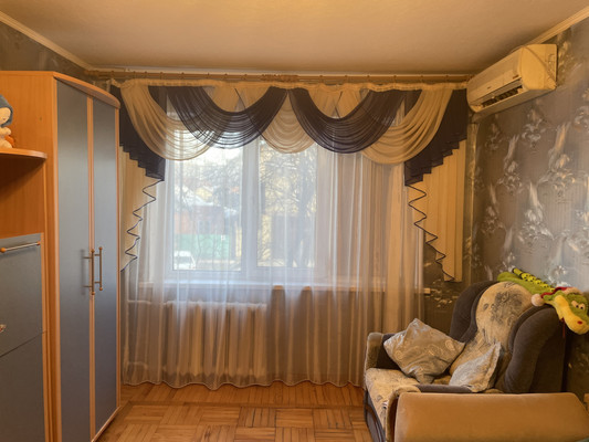 Продам двухкомнатную (2-комн.) квартиру, им. Айвазовского ул, 75, Краснодар г