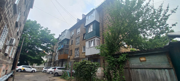 Продам трехкомнатную (3-комн.) квартиру, Московская ул, 9, Туапсе г