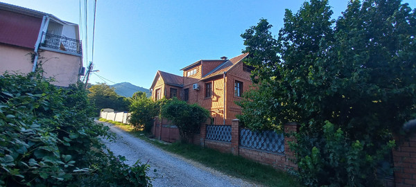 Продам дом, Озерная ул, 4, Кирпичное с, 0 км от города