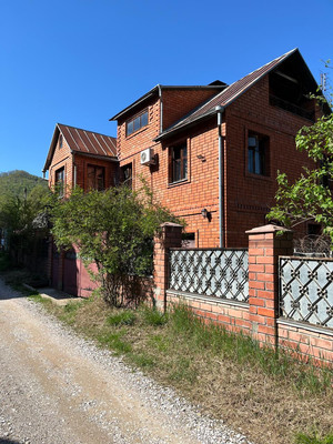 Продам дом, Озерная ул, 4, Кирпичное с, 0 км от города