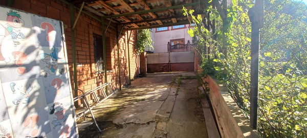 Продам дом, Озерная ул, 4, Кирпичное с, 0 км от города