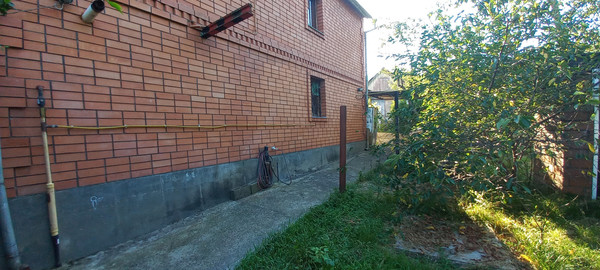 Продам дом, Озерная ул, 4, Кирпичное с, 0 км от города