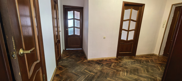 Продам трехкомнатную (3-комн.) квартиру, Горная ул, 1, Агой с