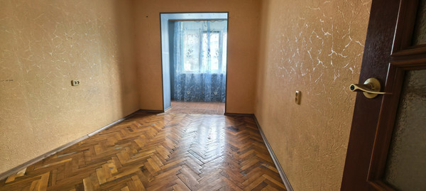 Продам трехкомнатную (3-комн.) квартиру, Горная ул, 1, Агой с