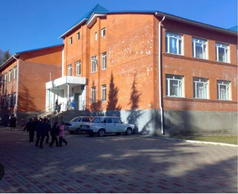 Продам трехкомнатную (3-комн.) квартиру, Горная ул, 1, Агой с