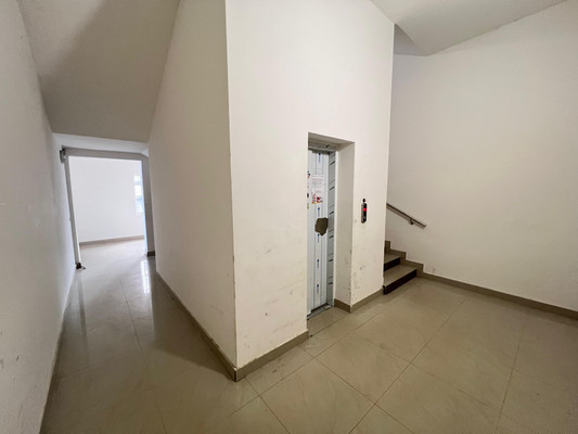 Продам двухкомнатную (2-комн.) квартиру, Шогенцукова пр-кт, 28к2, Нальчик г