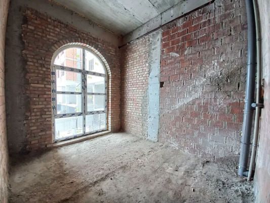 Продам трехкомнатную (3-комн.) квартиру, Атажукина ул, 155к1, Нальчик г