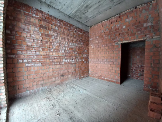 Продам трехкомнатную (3-комн.) квартиру, Атажукина ул, 155к1, Нальчик г