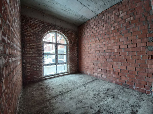 Продам трехкомнатную (3-комн.) квартиру, Атажукина ул, 155к1, Нальчик г