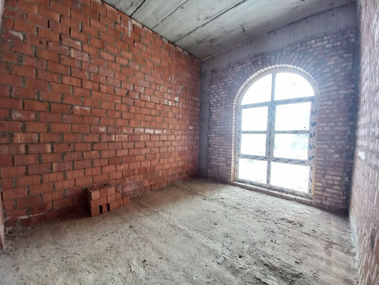 Продам трехкомнатную (3-комн.) квартиру, Атажукина ул, 155к1, Нальчик г