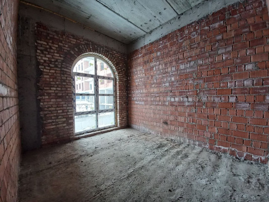 Продам трехкомнатную (3-комн.) квартиру, Атажукина ул, 155к1, Нальчик г