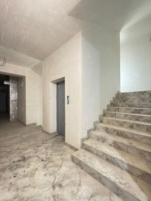 Продам трехкомнатную (3-комн.) квартиру, Атажукина ул, 155к1, Нальчик г