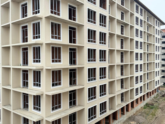 Продам трехкомнатную (3-комн.) квартиру, Ашурова ул, 1, Нальчик г