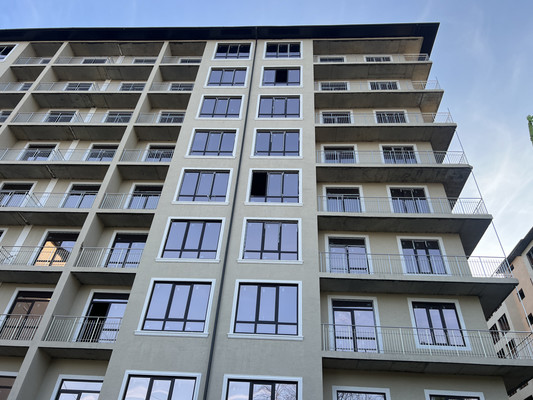 Продам трехкомнатную (3-комн.) квартиру, Ашурова ул, 1, Нальчик г