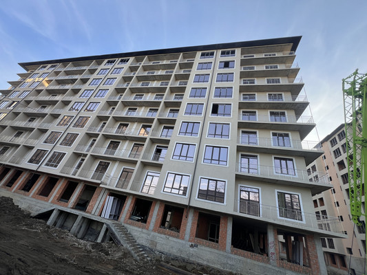 Продам трехкомнатную (3-комн.) квартиру, Ашурова ул, 1, Нальчик г