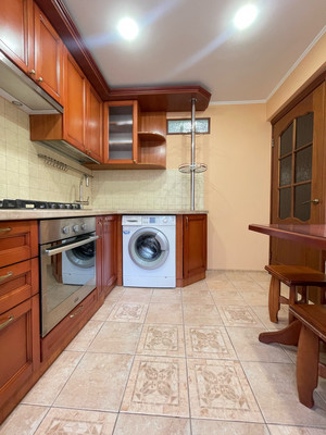 Продам многокомнатную квартиру, им. Атарбекова ул, 41, Краснодар г