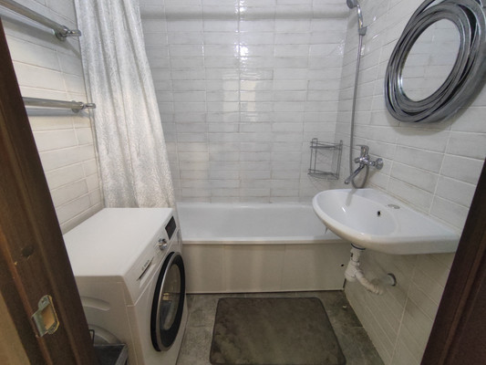 Сдам двухкомнатную (2-комн.) квартиру, Варшавское ш, 170Ек10, Москва г