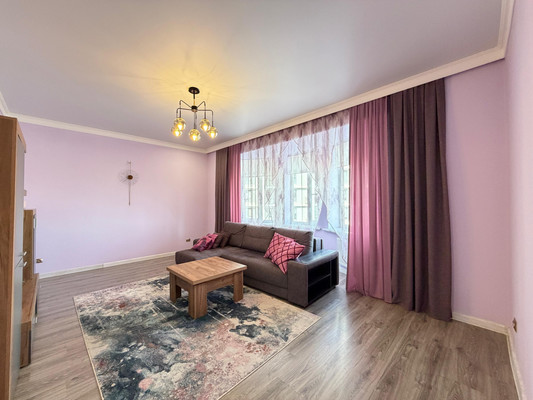 Продам трехкомнатную (3-комн.) квартиру, Тарчокова ул, 29, Нальчик г