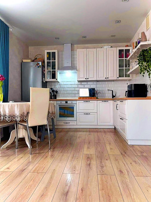 Продам трехкомнатную (3-комн.) квартиру, Конгрессная ул, 21, Краснодар г