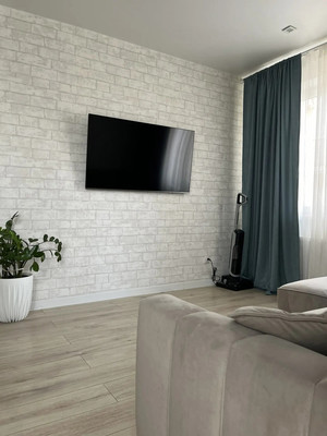 Продам трехкомнатную (3-комн.) квартиру, Конгрессная ул, 21, Краснодар г