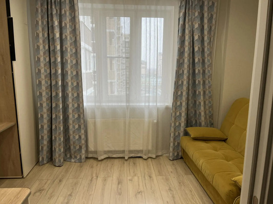 Продам трехкомнатную (3-комн.) квартиру, Конгрессная ул, 21, Краснодар г