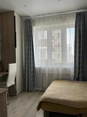 Продам трехкомнатную (3-комн.) квартиру, Конгрессная ул, 21, Краснодар г