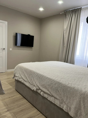 Продам трехкомнатную (3-комн.) квартиру, Конгрессная ул, 21, Краснодар г