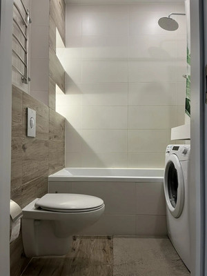 Продам трехкомнатную (3-комн.) квартиру, Конгрессная ул, 21, Краснодар г