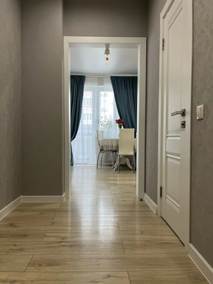 Продам трехкомнатную (3-комн.) квартиру, Конгрессная ул, 21, Краснодар г