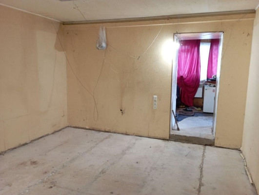 Продам однокомнатную (1-комн.) квартиру, Фабричный спуск, 4, Симферополь г