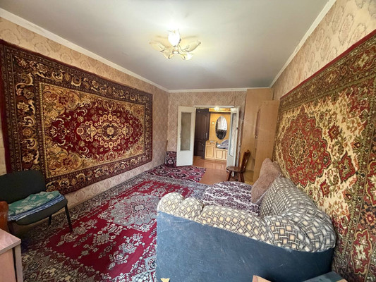 Продам двухкомнатную (2-комн.) квартиру, Балаклавская ул, 97, Симферополь г