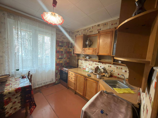 Продам двухкомнатную (2-комн.) квартиру, Балаклавская ул, 97, Симферополь г