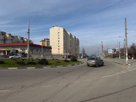 Продам двухкомнатную (2-комн.) квартиру, Балаклавская ул, 97, Симферополь г