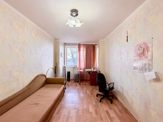 Продам трехкомнатную (3-комн.) квартиру, им. Матэ Залки ул, 29, Симферополь г