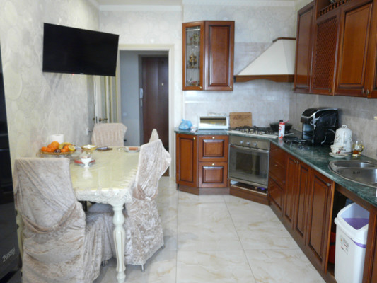 Продам трехкомнатную (3-комн.) квартиру, 3-я Кольцевая ул, 58кБ, Ростов-на-Дону г